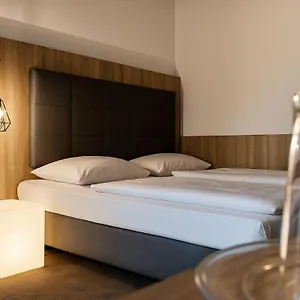 3* Otel Plaza & Living Frankfurt